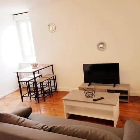 Le Jeanne 4/6 Couchages, Wifi, Sanctuaire * Lurdy
